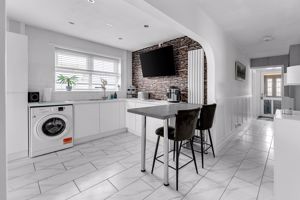 Photo 16- click for photo gallery